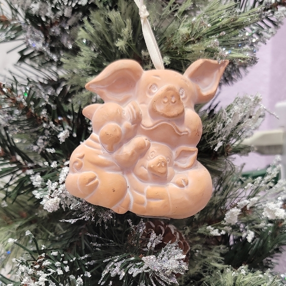 vintage Other - Vintage Terracotta Hanging Potpourri Oil Diffuser Mama Pig & Piglets ornament